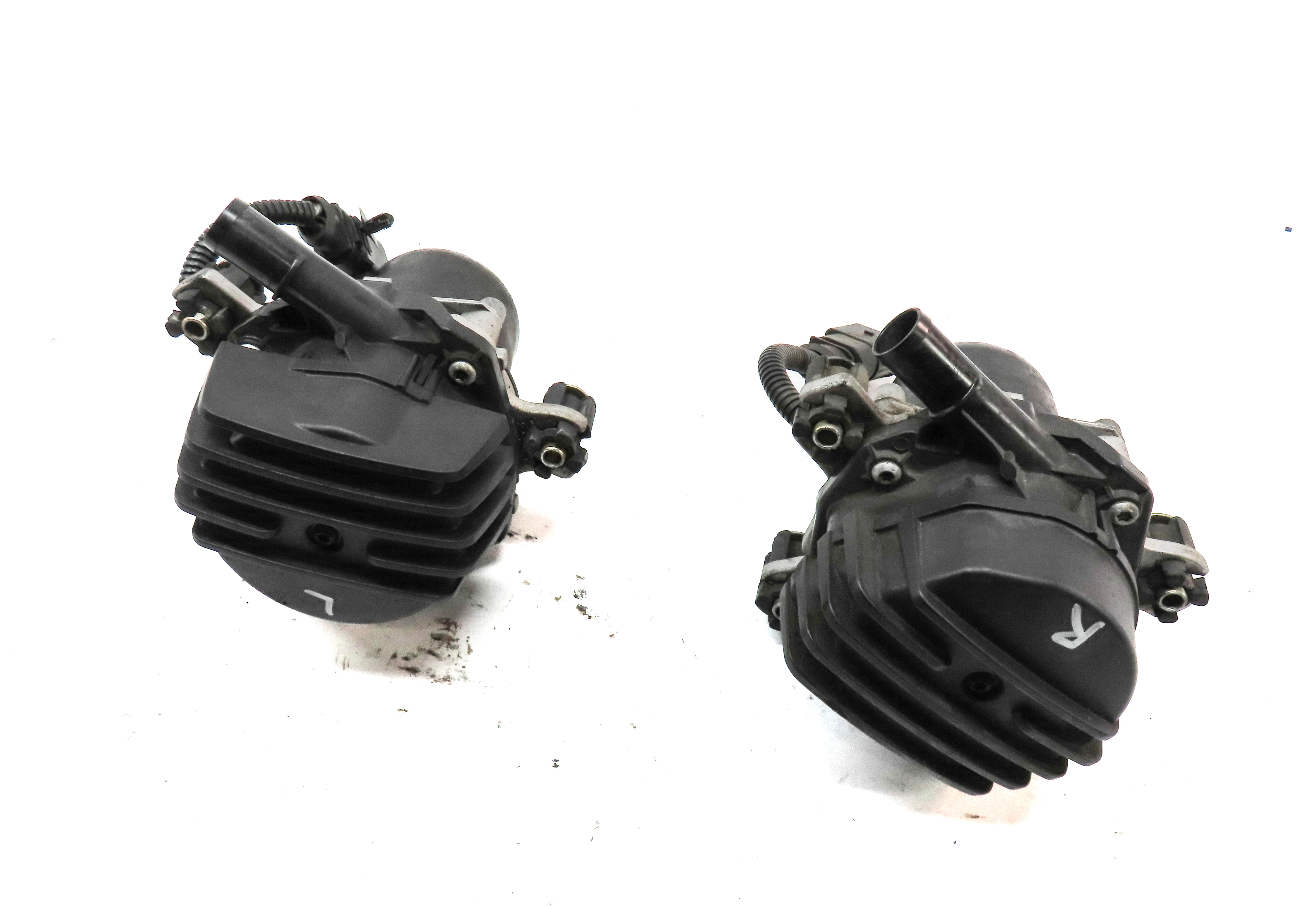 2003-2006 PORSCHE CAYENNE (955) 4.5L M48 AIR INJECTION SMOG EMISSION PUMP SET-2 — exact item pictured